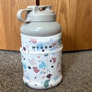 HydroJug with Pastel Patterned Sleeve